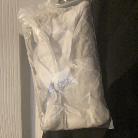 Brand - White by Vera Wang - Picture 6 of 6